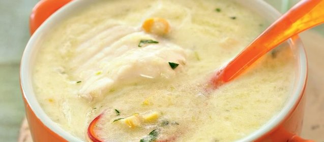 Рыбный суп с картофелем и кукурузой