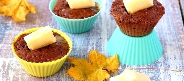 Кексы с белым шоколадом в микроволновке