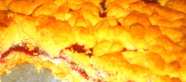 Тертый пирог с ягодной начинкой