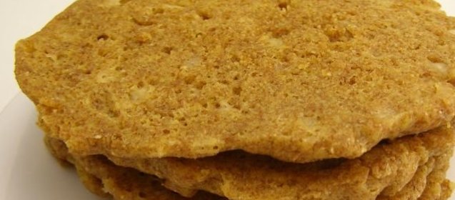 Пикантные лепешки с сыром в микроволновке