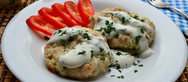 Котлеты из кролика с брынзой в микроволновке