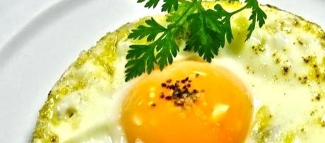 Яичница с кабачками на завтрак