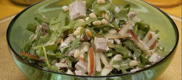 Салат из свиного окорока с грушами