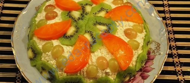Торт творожный с фруктами