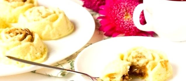 Творожные мини-запеканки с варёным сгущённым молоком в микроволновке