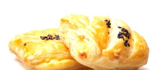 Пряные булочки из слоеного теста в микроволновой печи