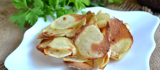 Картофельные чипсы в микроволновке