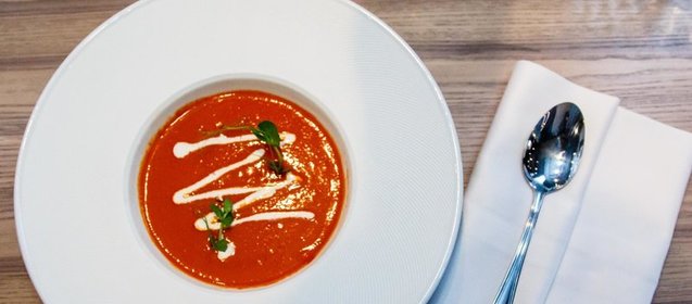 Салат из куриной грудки с кукурузой